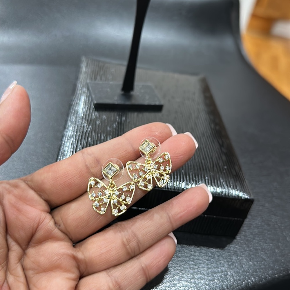 Fashion Gemstone Shiny Rhinestone Butterfly Earrings Temperament Design Earrings